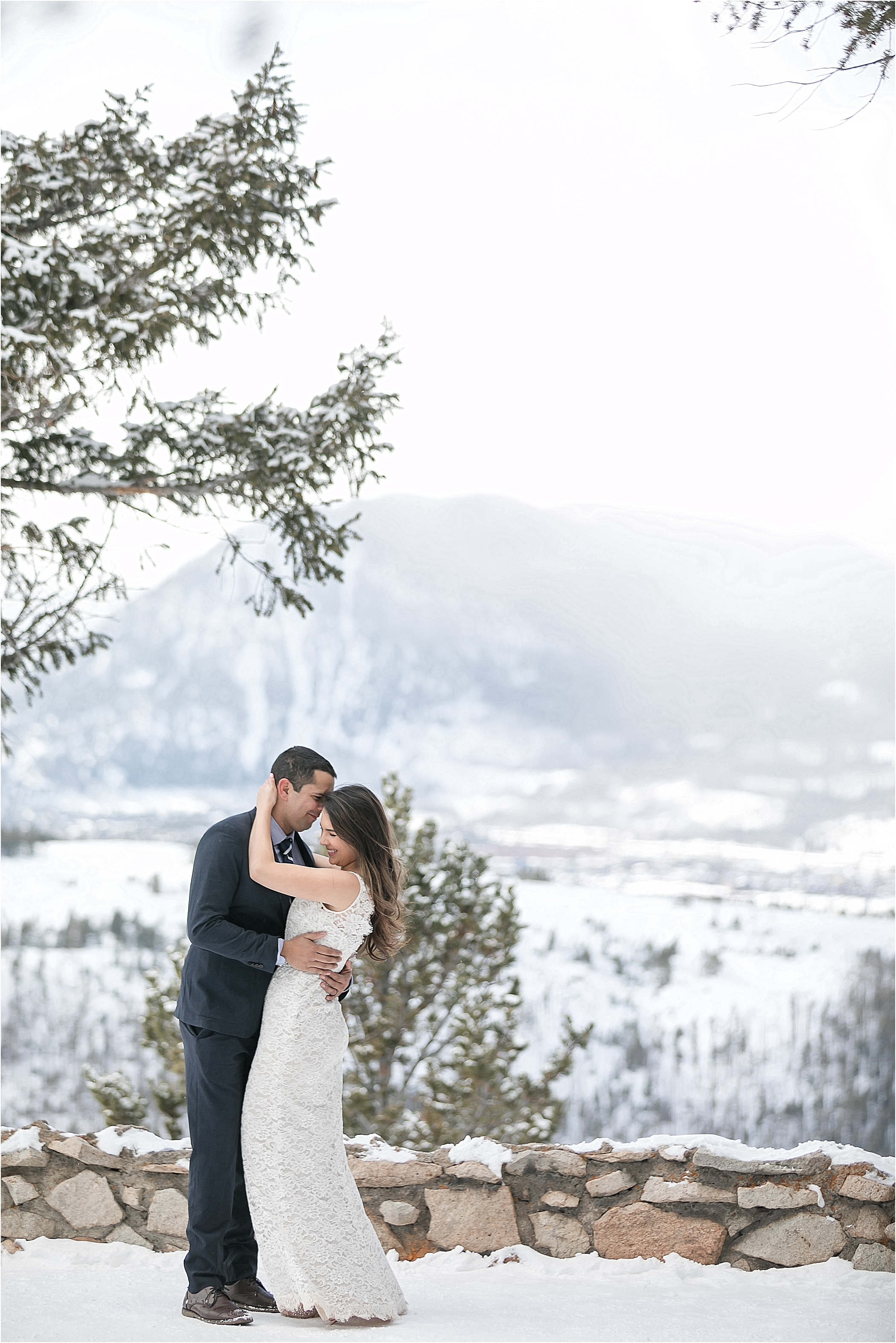 sapphire point overlook colorado bride and groom